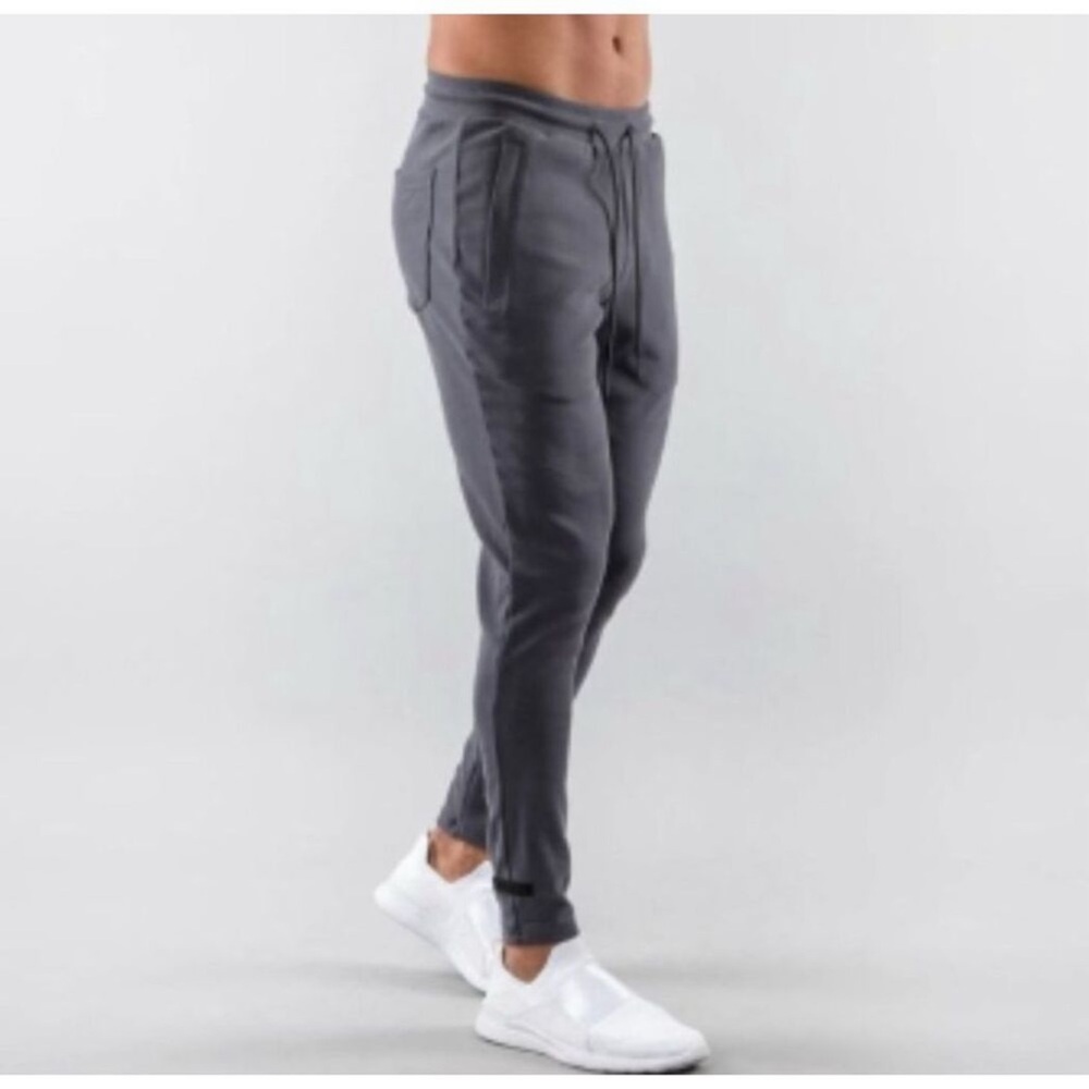 Alphalete men’s identity jogger